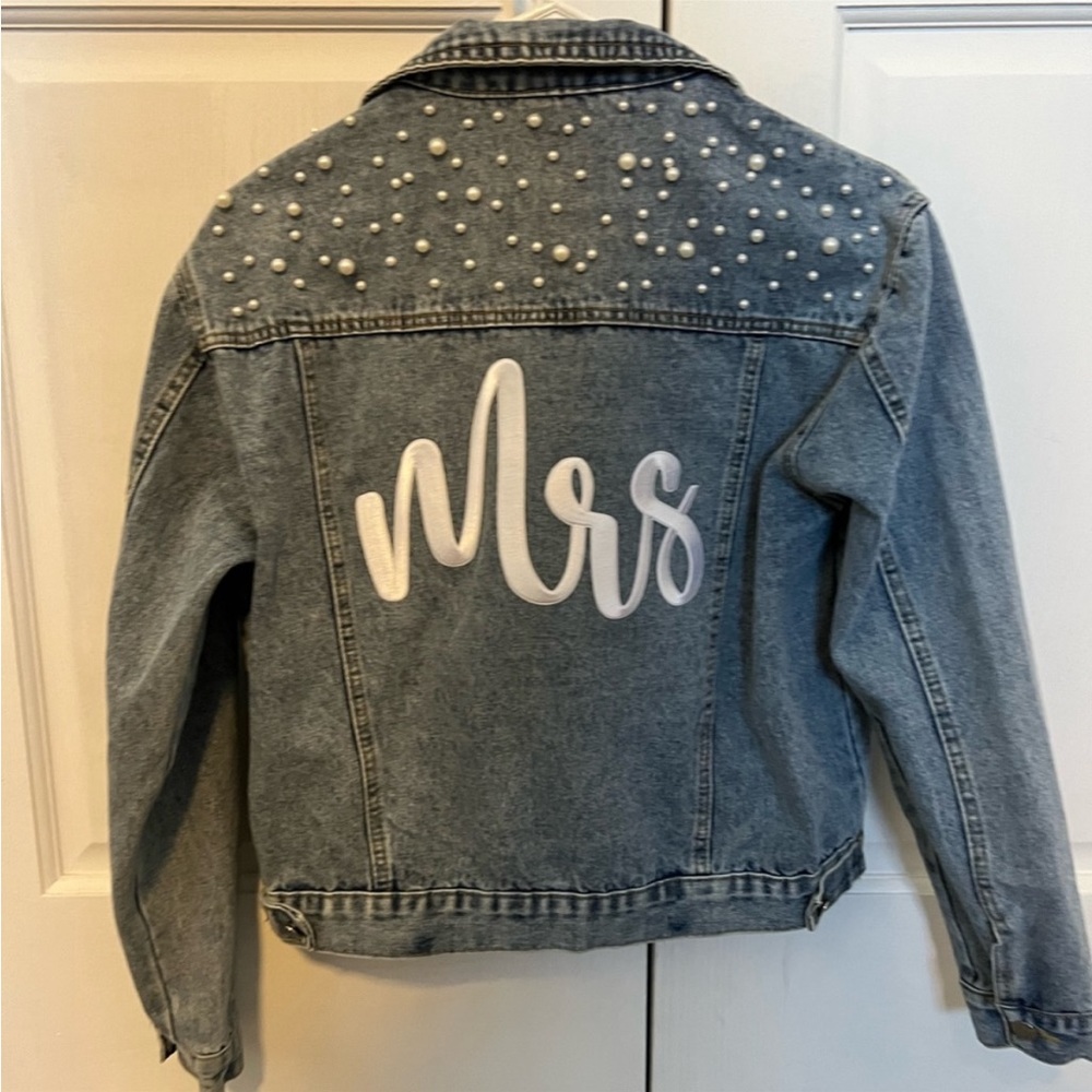Mrs Jean jacket with Pearls M
